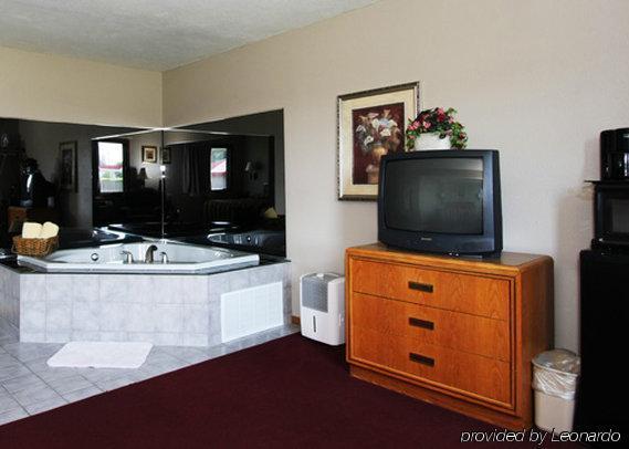 Econo Lodge Inn & Suites Dubuque Pokój zdjęcie